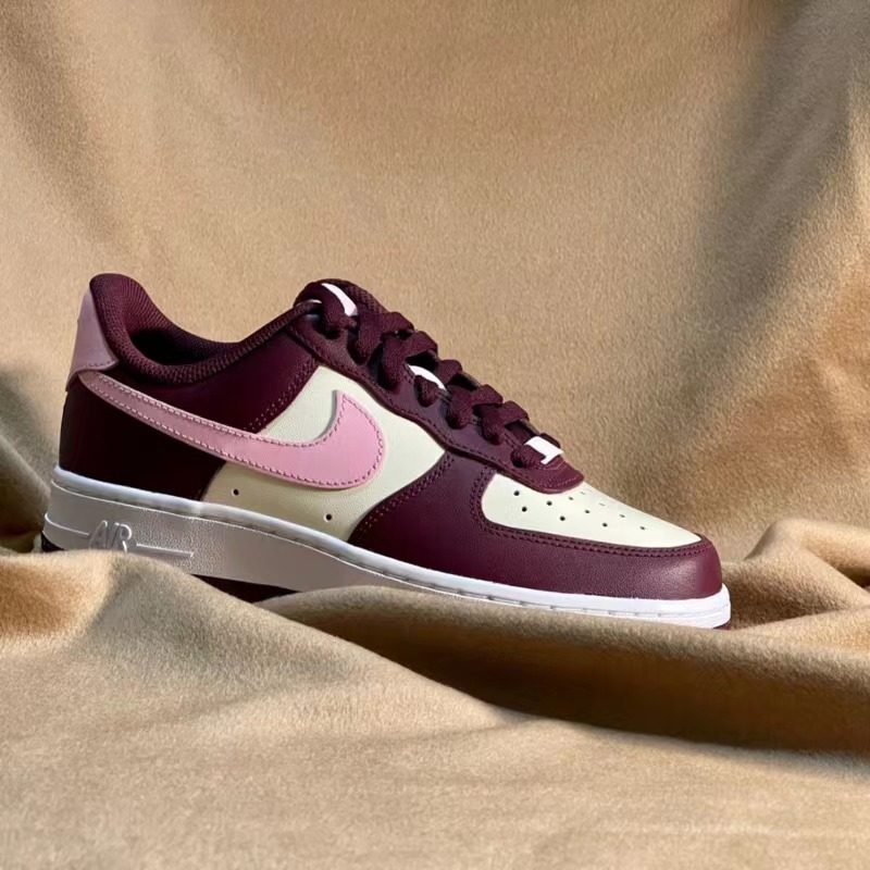 Nike Air Force 1 AF1空军一号酒红白粉情人节低帮板鞋FD9925-161,运动鞋new,板鞋,淘宝优惠券,粉丝福利购,淘宝优惠卷