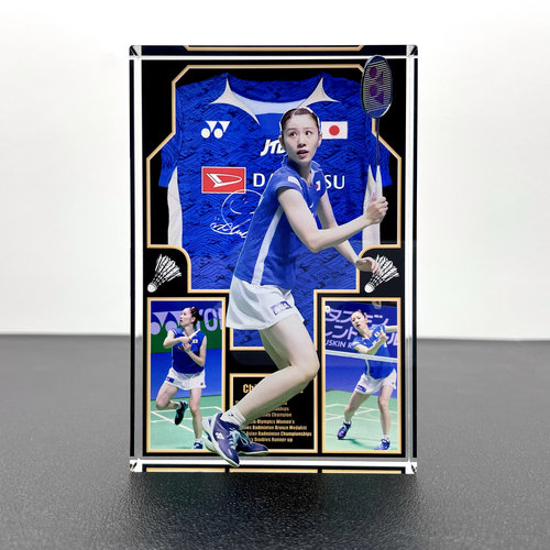 志田千阳羽毛球周边摆件