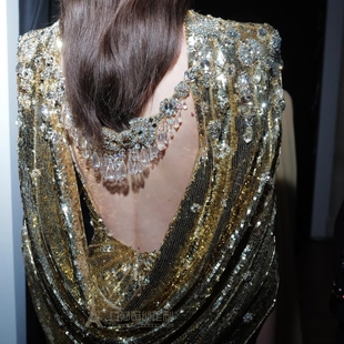 水晶珠绣重工艺闪亮晚礼服 露背闪钻小礼服年会派对主持人演出服