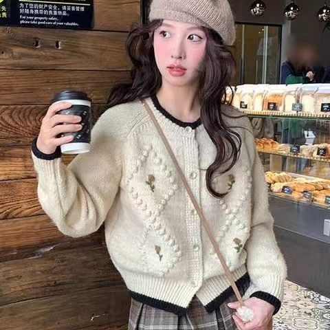 刺绣针织衫秋冬短款开衫毛衣上衣