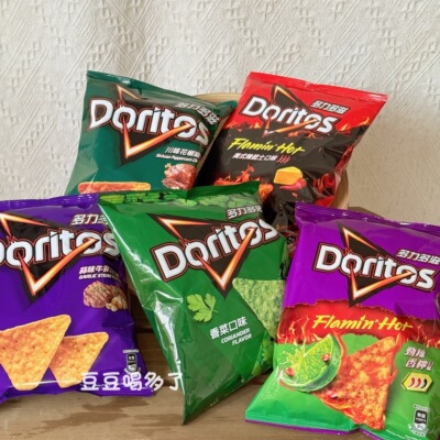 现货 台湾Doritos多力多滋香菜牛排芝士花椒香辣玉米片脆片零食