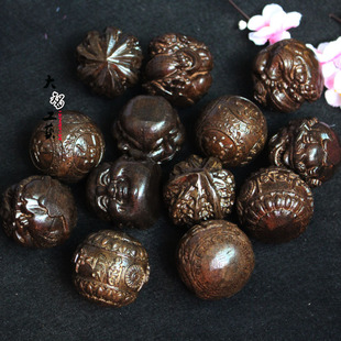 厂家直销 越南天然沉香木核桃保健球 沉香木摆件工艺品手把件