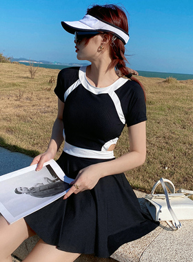 纯欲性感镂空泳衣女连体显瘦韩国ins遮肉大码微胖女孩新款温泉