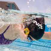 Tempo 频率节奏器游泳装 Pro 计数器 备 游泳速度防水节拍器 FINIS