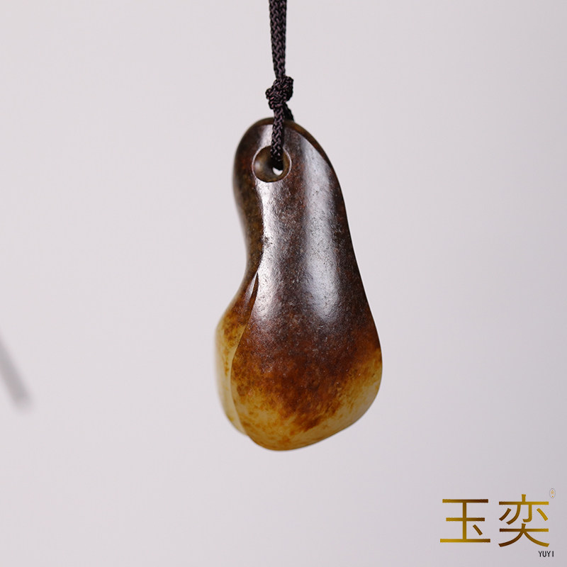 玉奕和田玉籽料苏工无事牌吊坠