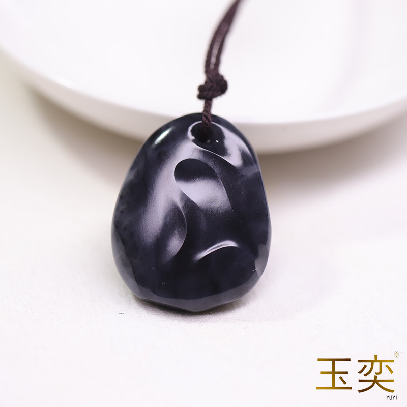 玉奕和田玉青花籽料无事牌