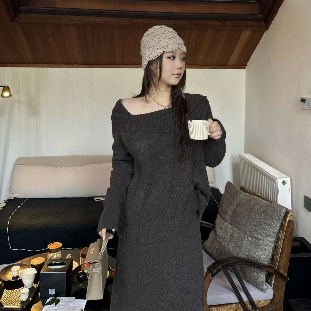 琪琪微微胖大码女装慵懒设计感洋气针织毛衣+高腰半身裙两件套