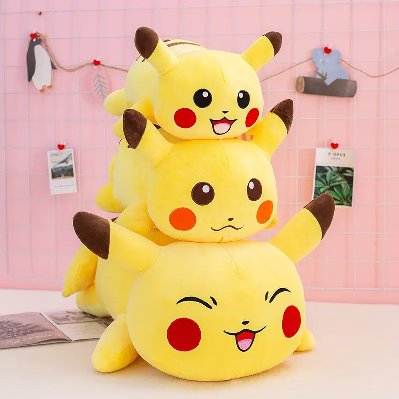 趴款皮卡丘毛绒玩具公仔