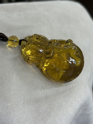 缅甸琥珀绿茶钱袋21.3克