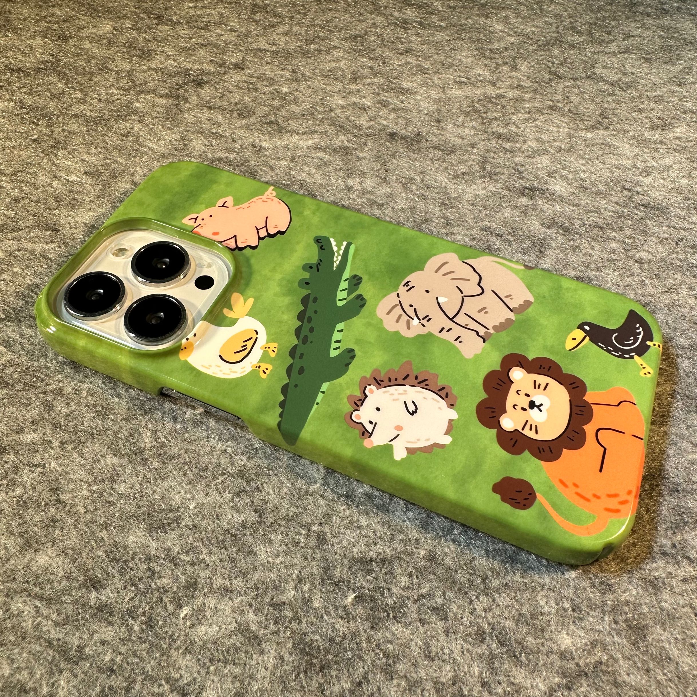 春日绿色卡通狮子大象菲林壳硬适用iphone14promax苹果13壳新款13pro