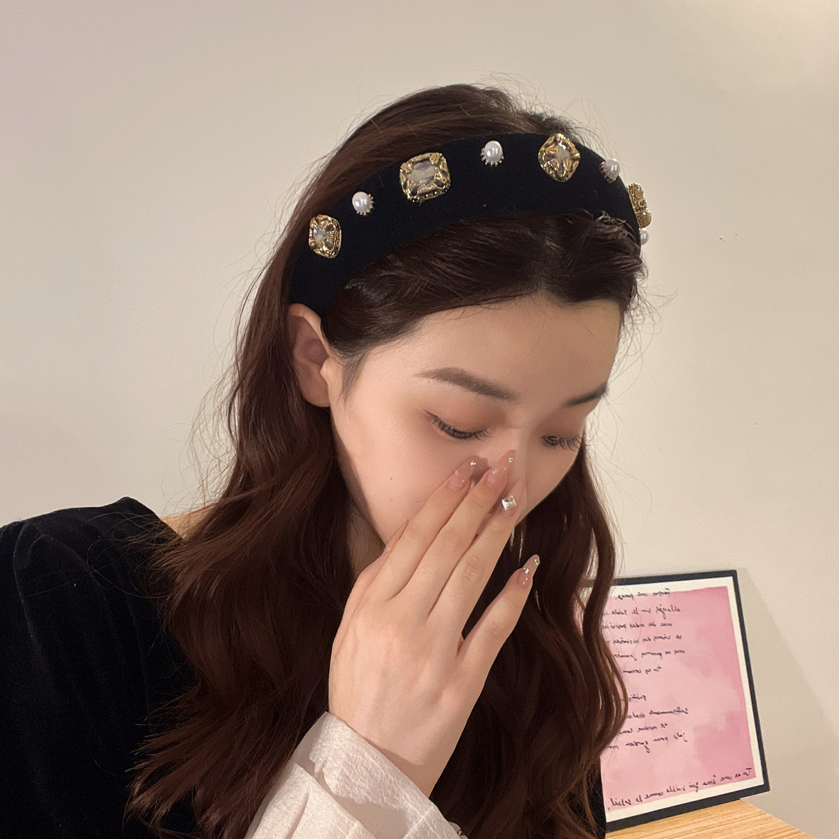 高级感丝绒宽边发箍女2024年气质甜美珍珠发卡复古巴洛克水钻头箍