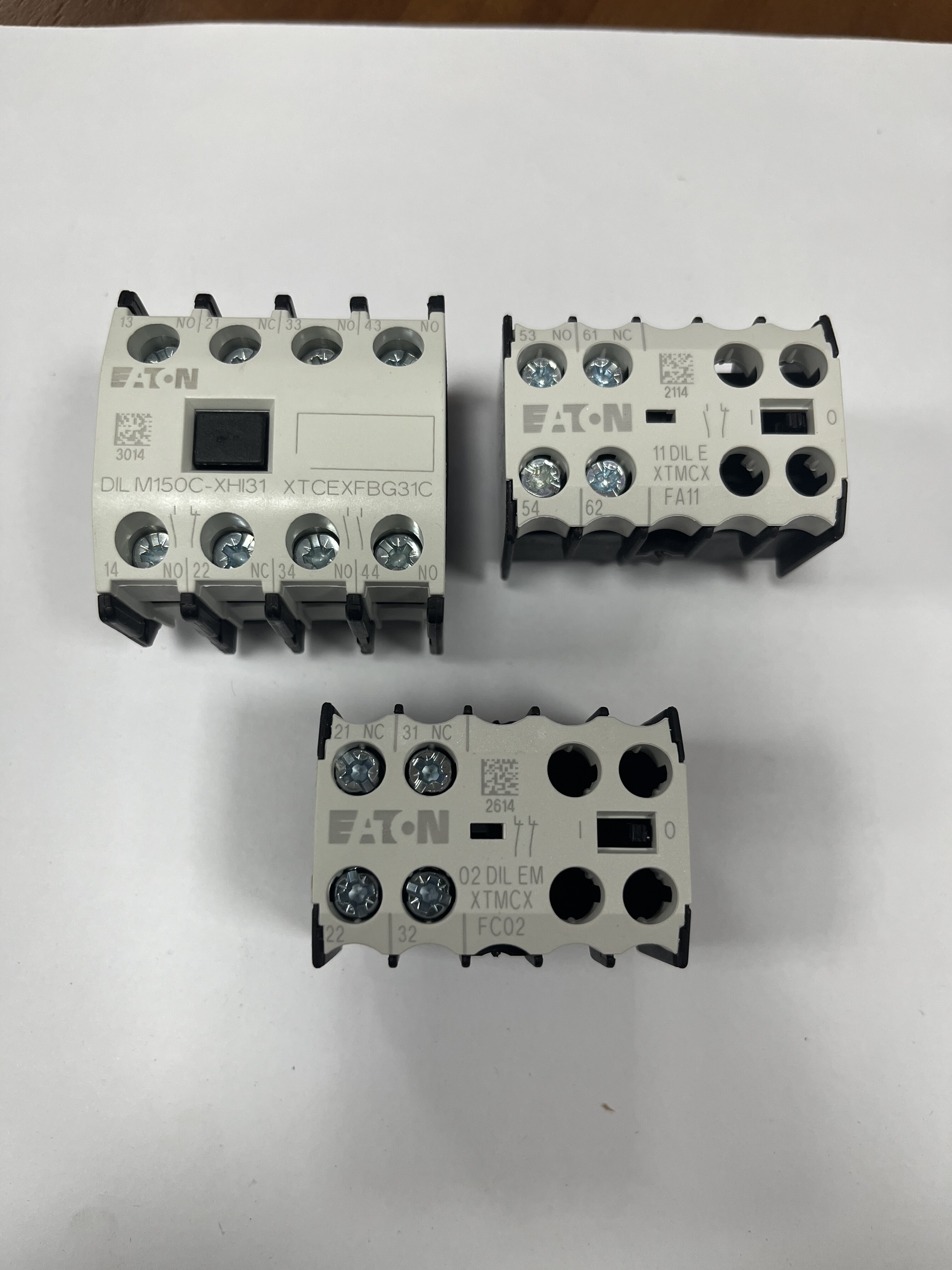 伊顿EATON 小型接触器辅助触点 M150C-XHI31   11DILE  02DILEM