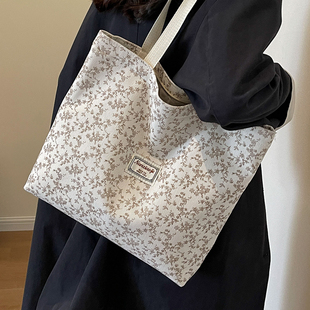 小碎花帆布托特包包女2025秋冬韩国ins学院风休闲手提通勤单肩包
