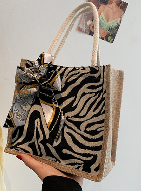 网红ins亚麻饭盒便当包包女2025新款潮时尚便携手提袋少女小挎包