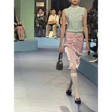 25sst【正确版】张元英同款 | 刺绣无袖针织开衫背心上衣粉色半裙