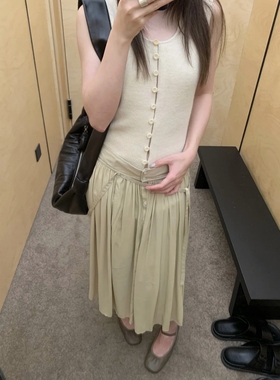 孤品「小众设计极简风」正版Lemarie羊毛针织背心上衣外套百褶裙