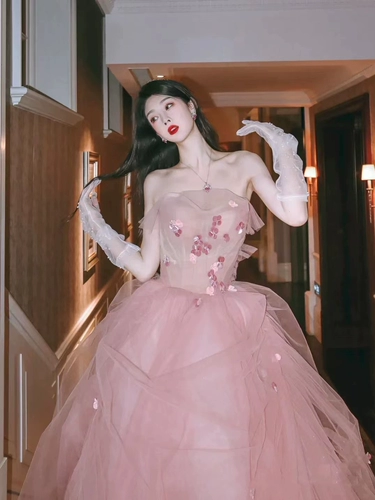 Розовое свадебное платье, по фигуре, французский стиль, в цветочек