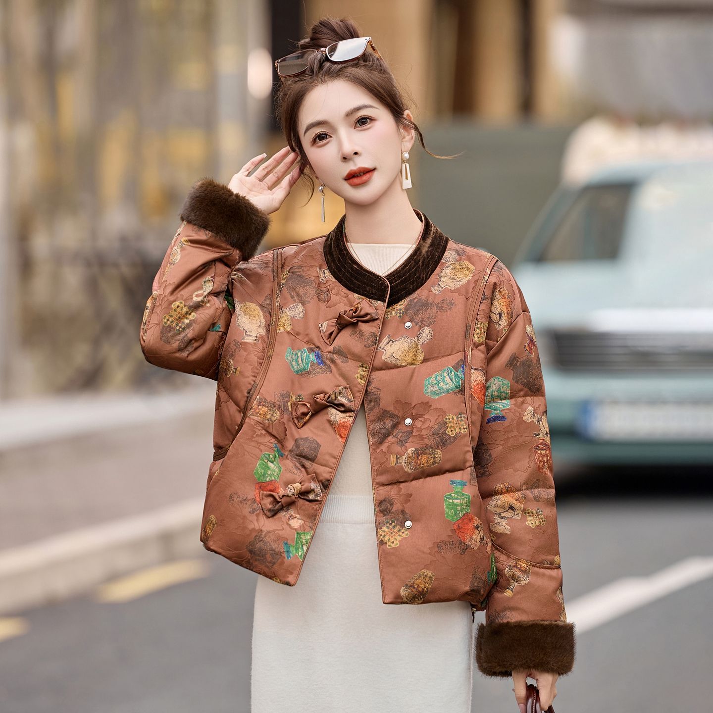 复古印花短款羽绒服女2025冬季新款仿水貂毛袖口立领加厚保暖外套