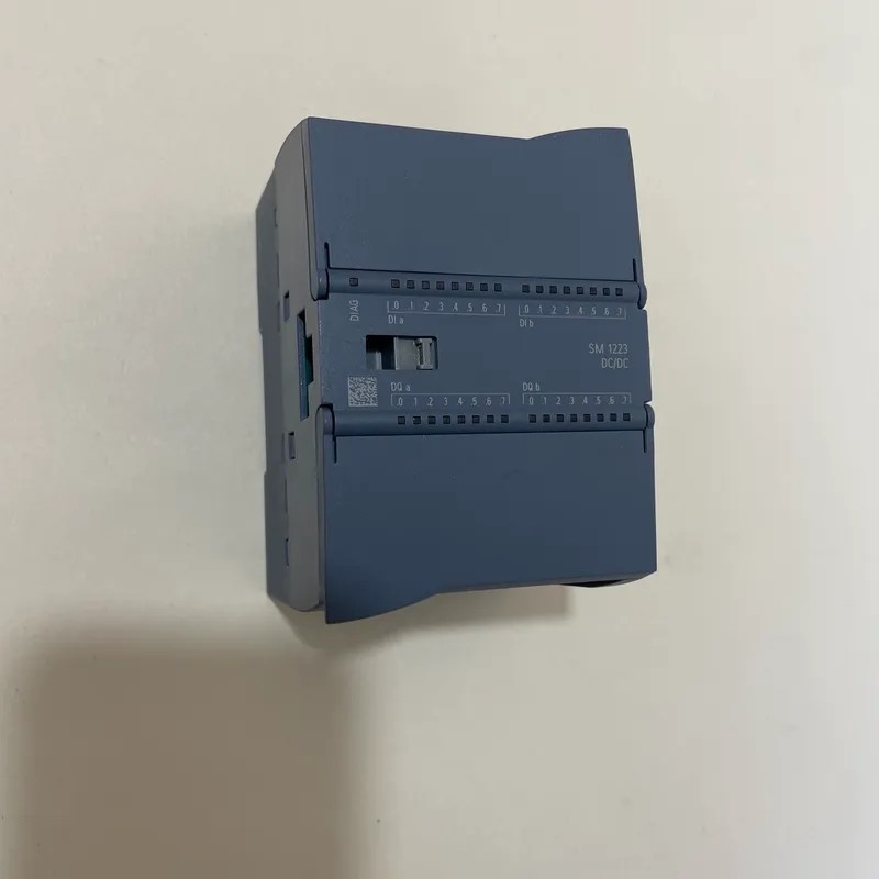 可控制器模块，型号6ES7223-1BL32-0X