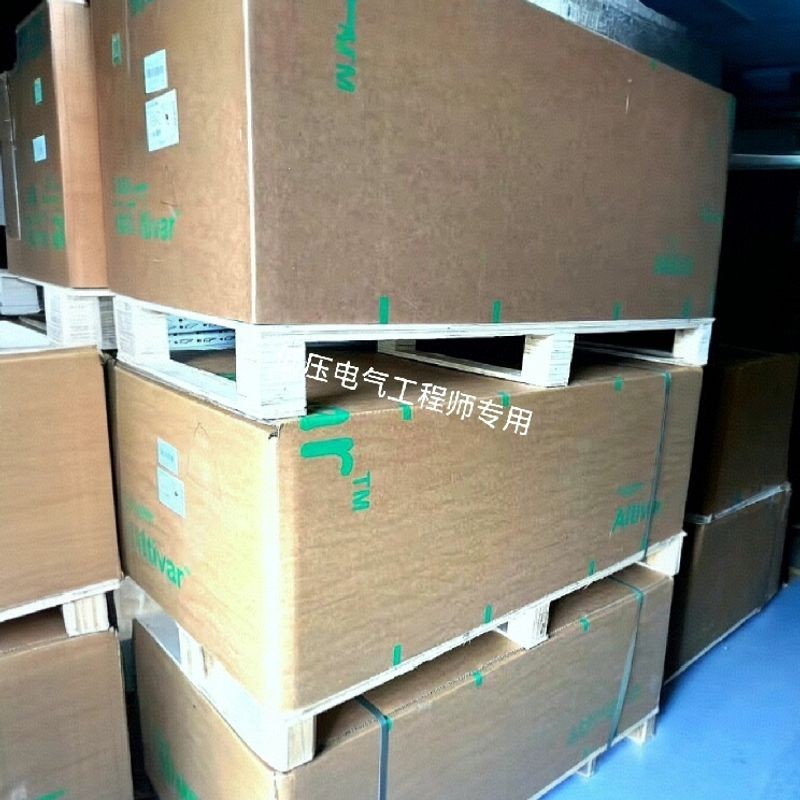 ATV930C25N4C变频器，250KW功率，成色板