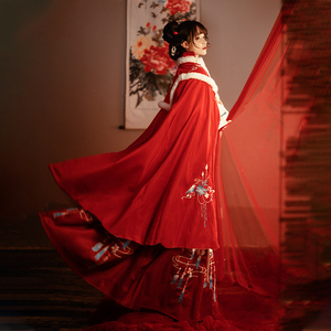 汉服斗篷女冬季加绒加厚保暖红色刺绣披风中国风古装拜年服成人款