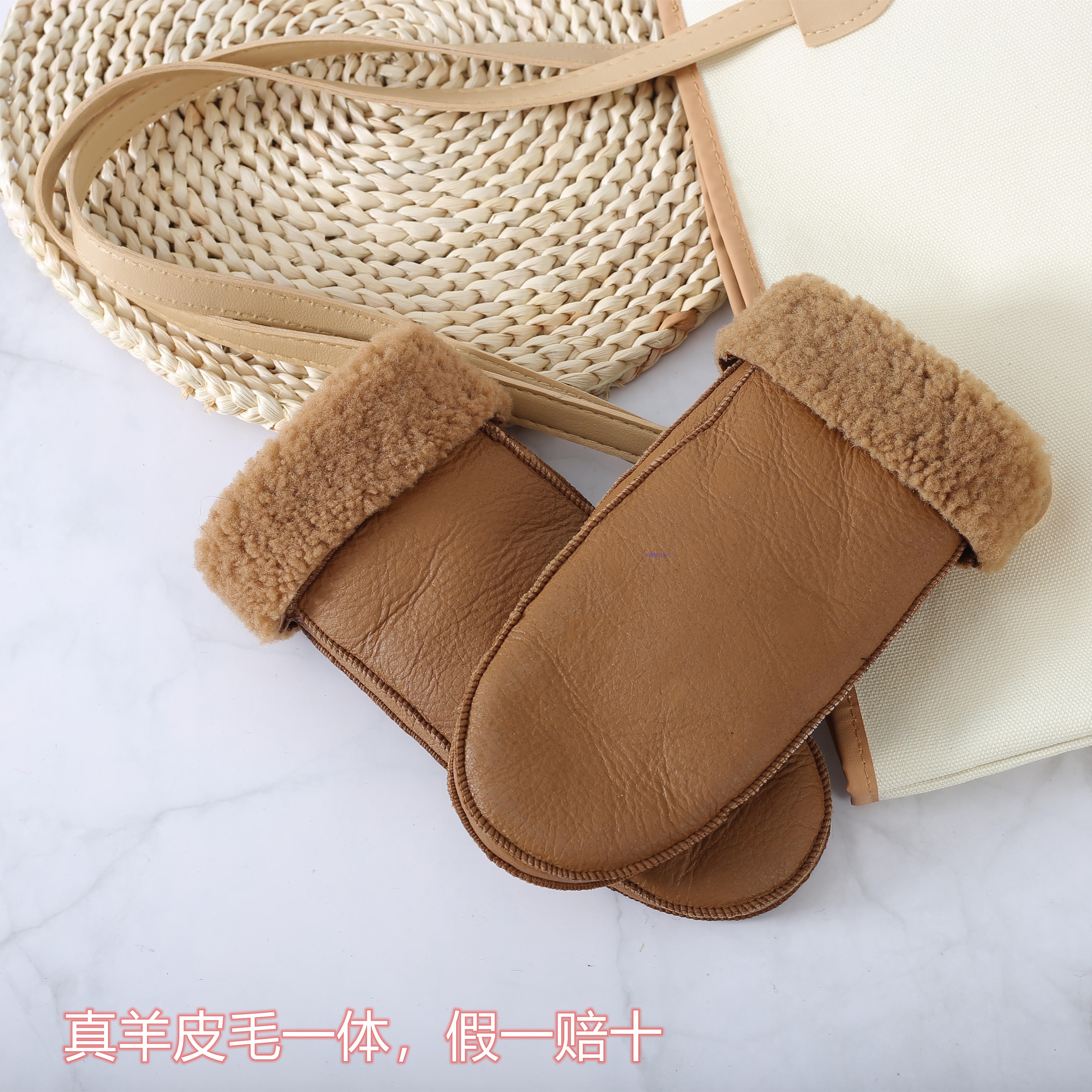 滑雪冬季皮毛一体防寒情侣手套