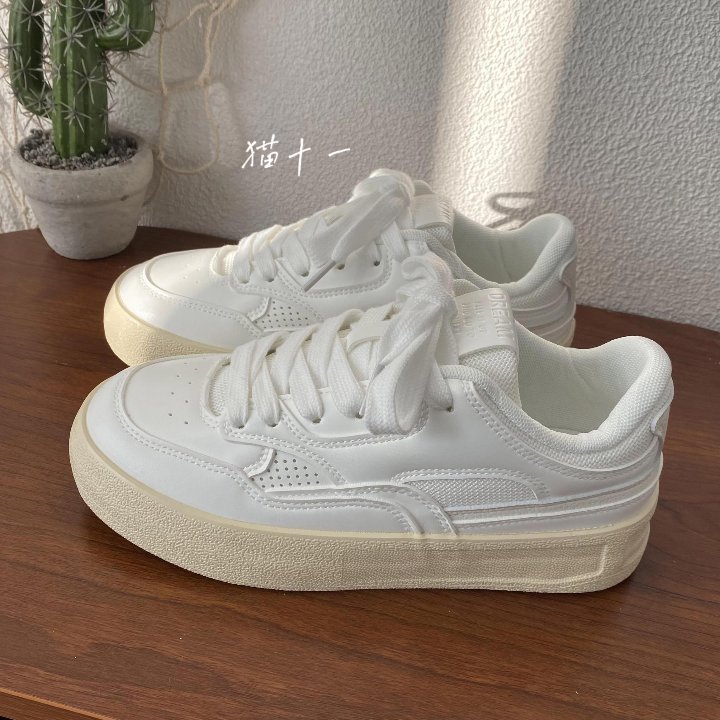 猫十一ins潮百搭小白鞋