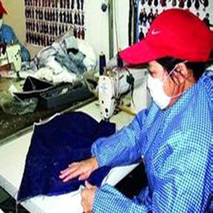 改羽绒服换内衬防钻绒里衬布里子跑毛钻掉漏绒修复充绒加工添换绒