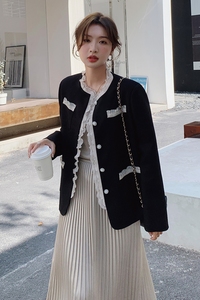 出货中 2022秋季新款黑色蕾丝花瓣边流行小香风外套 P135K188图片