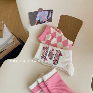 2双装 粉色菱格刺绣字母中筒棉袜ins春夏条纹青春百搭少女堆堆袜