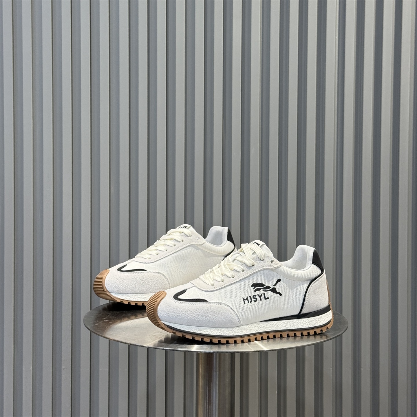 男鞋2025新款百搭阿甘鞋