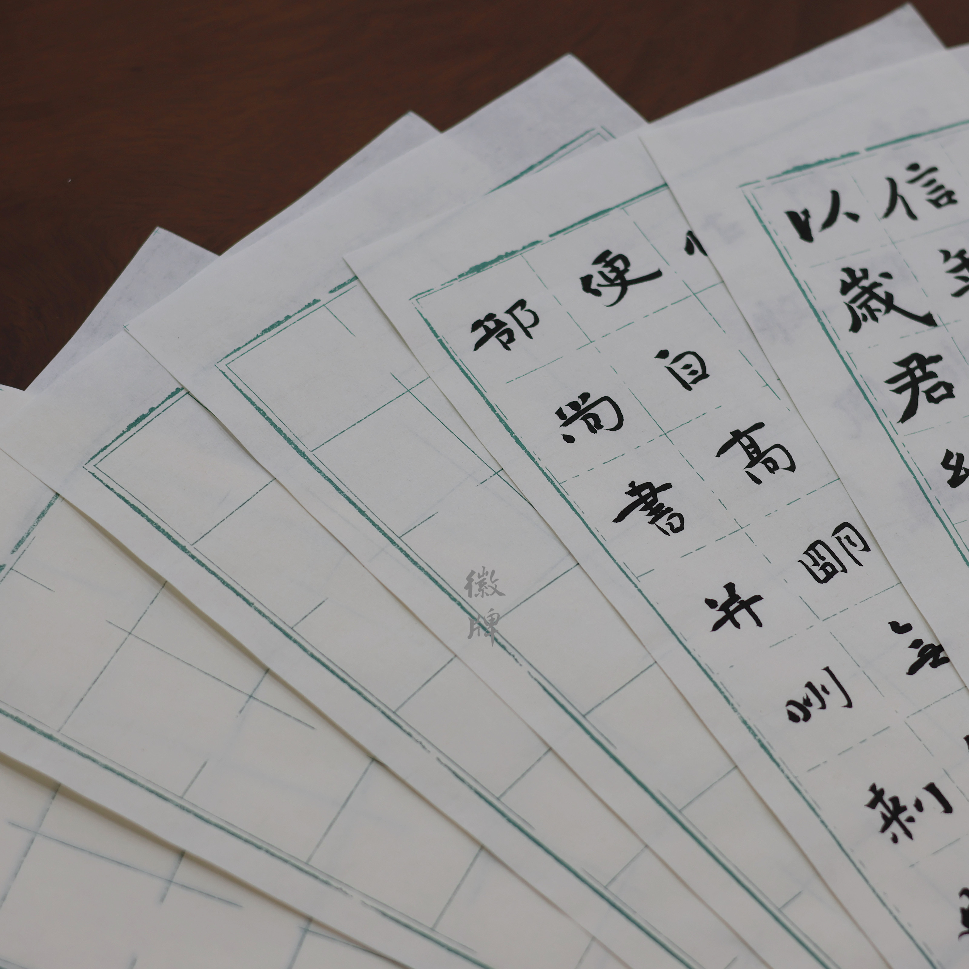 拍2送一 拍5送5徽牌洵墨日课纸檀皮半熟书法练习格子纸拼接临创纸图片
