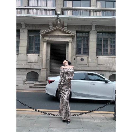 性感御姐印花斜肩包臀气质鱼尾裙