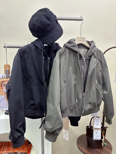 早秋连帽假两件百搭休闲棒球服外套夹克韩版设计感宽松潮3532璐
