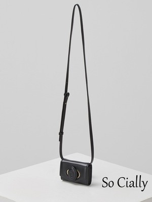 So Cially | ARCHIVEPKE 23冬韩国设计师品牌斜挎包方便流行