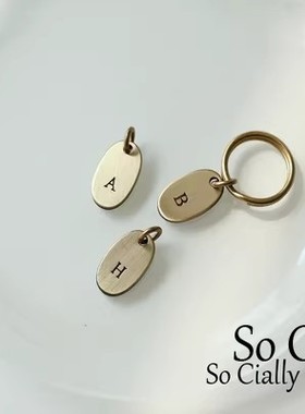 【韩国现货】Cially韩国现货 ALLGRAY金属钥匙扣 字母r 不支持退