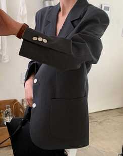 OVERTAKE 24春夏韩国东大门代购翻领单排扣宽松西装外套女