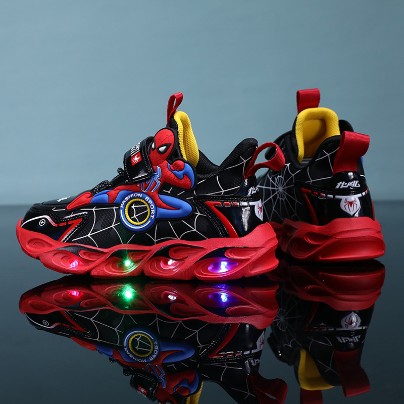 小童卡通国潮亮灯休闲鞋春季新款