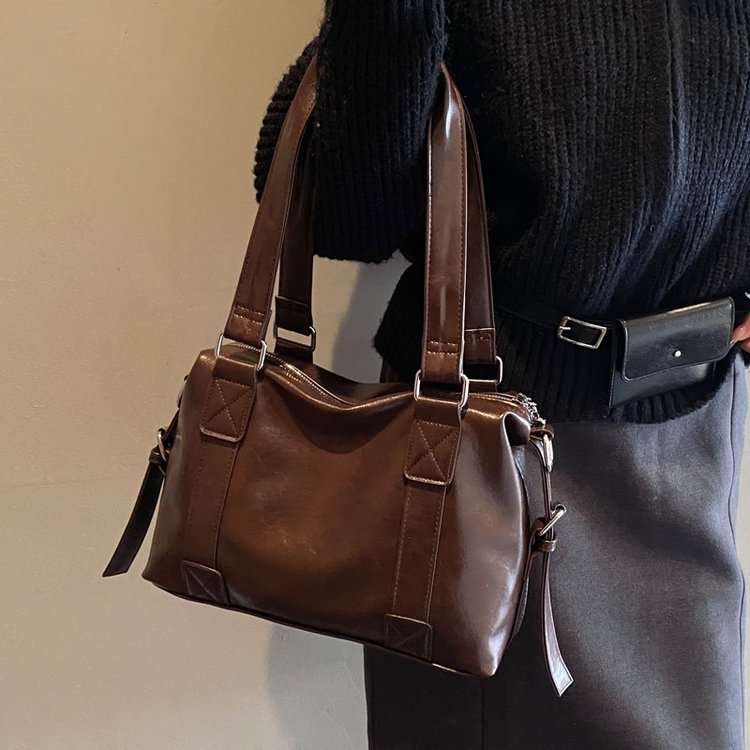 高级感复古大容量包包女2025新款通勤百搭斜挎包时尚单肩包托特包