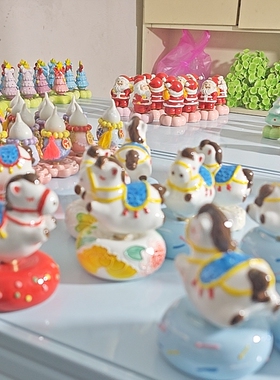 景德镇陶瓷摆件创意唐马转转车内饰车网红小车性中控台高档装饰