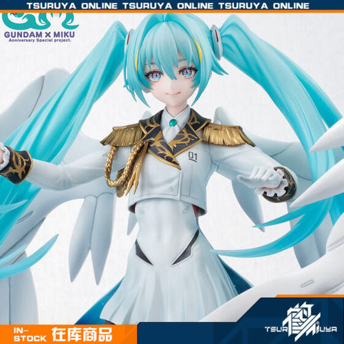 初音未来飞翼零式高达EW手办