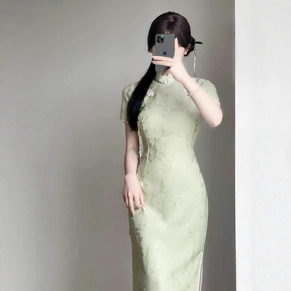 绿色旗袍新款2025新款夏季年轻款少女改良日常可穿蕾丝复古