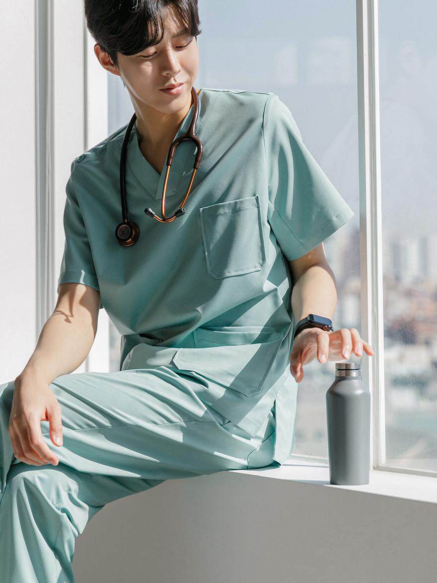 KOREAN VERSION OF 2024 LONG-SLEEVED NURSE UNIFORM SPLIT SUIT FEMALE SHORT-SLEEVED DOCTORS BRUSH HAND SUIT MENS OPERATING ROOM UNIFORM HAND WASHING CLOTHES
