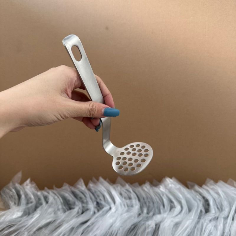 304不锈钢土豆压泥器按压家用捣泥器手动压水果辅食碾压捣碎器