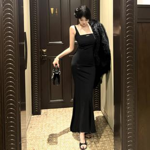 初秋内搭小黑裙收腰显瘦吊带连衣裙包臀长裙辣妹性感鱼尾裙