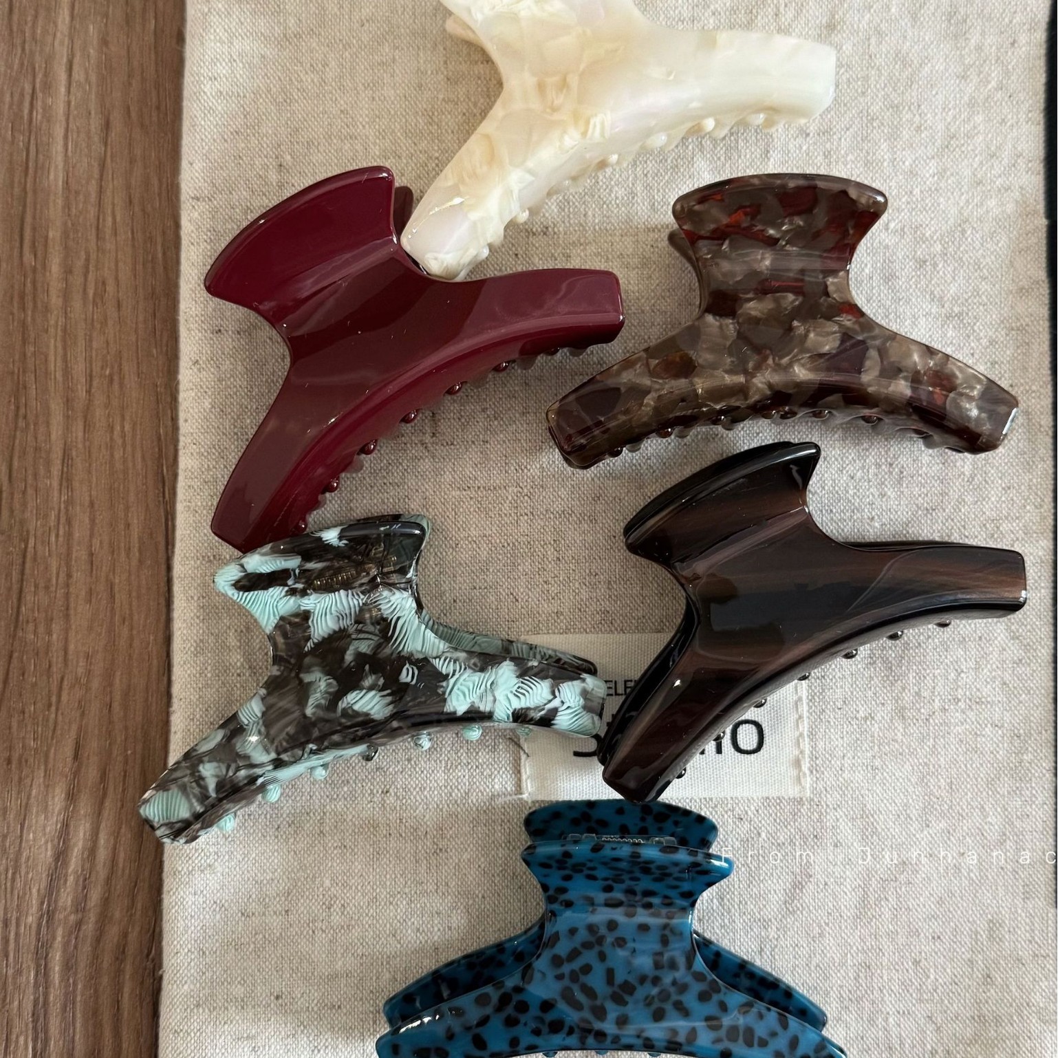 复古一字醋酸抓夹小号发抓感发夹女后脑勺盘发鲨鱼夹