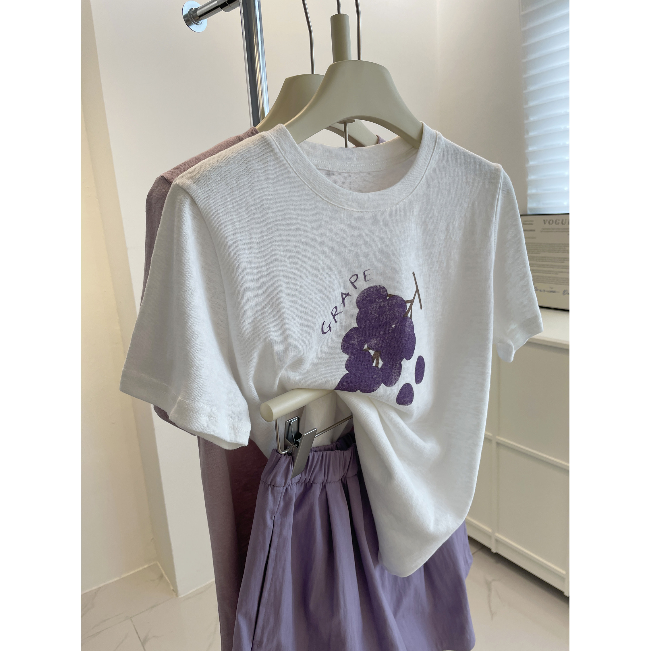 韩系清新葡萄印花短袖t恤女！夏季透气麻感棉减龄圆领休闲上衣Tee