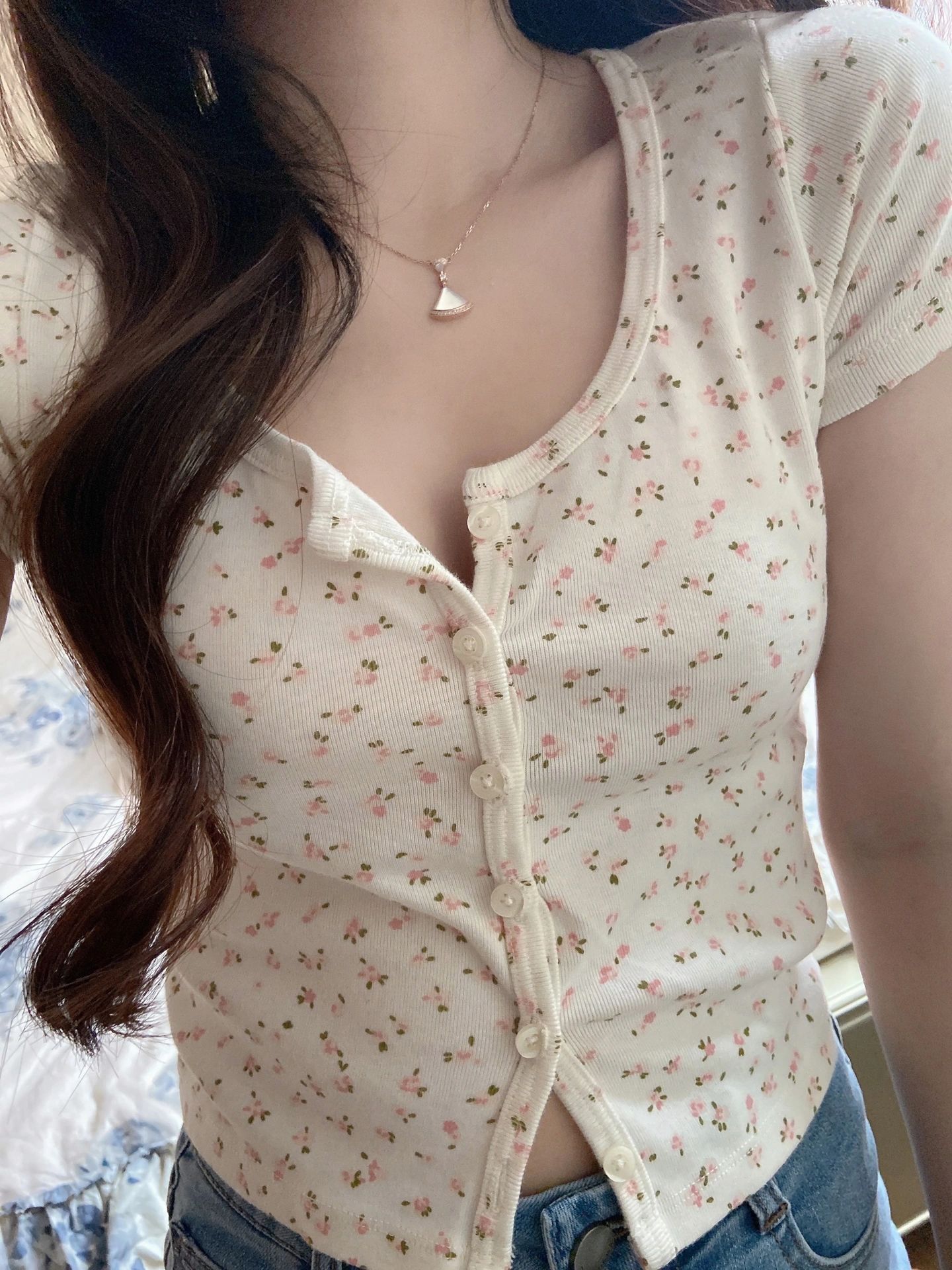 纯棉排扣碎花短袖女夏季短上衣