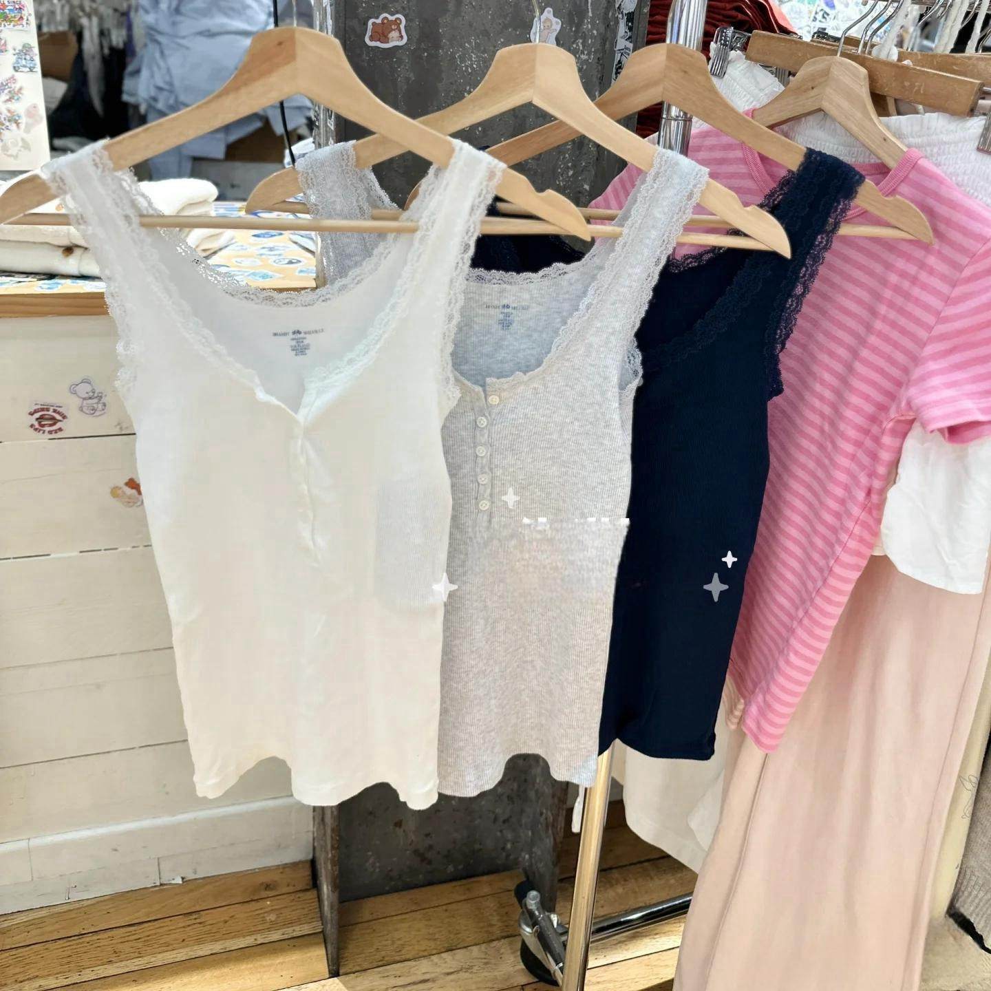 Brandy bm少女多纽扣蕾丝螺纹背心吊带女白色粉色条纹纯棉上衣女