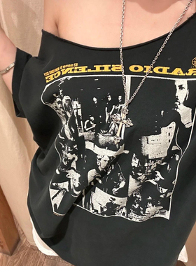 Brandy bm黑色美式字母印花卷边露肩短袖T恤女夏季辣妹风宽松上衣